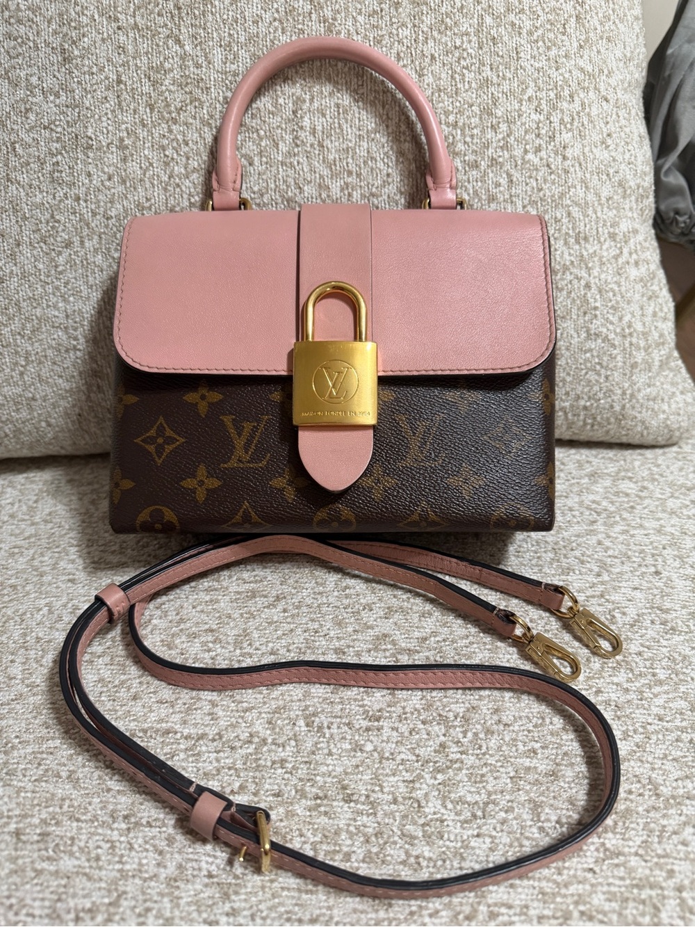 Louis Vuitton Pink locky BB